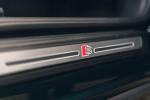 Audi Q5 55 TFSI e Quattro S-Line 2019 года (UK)